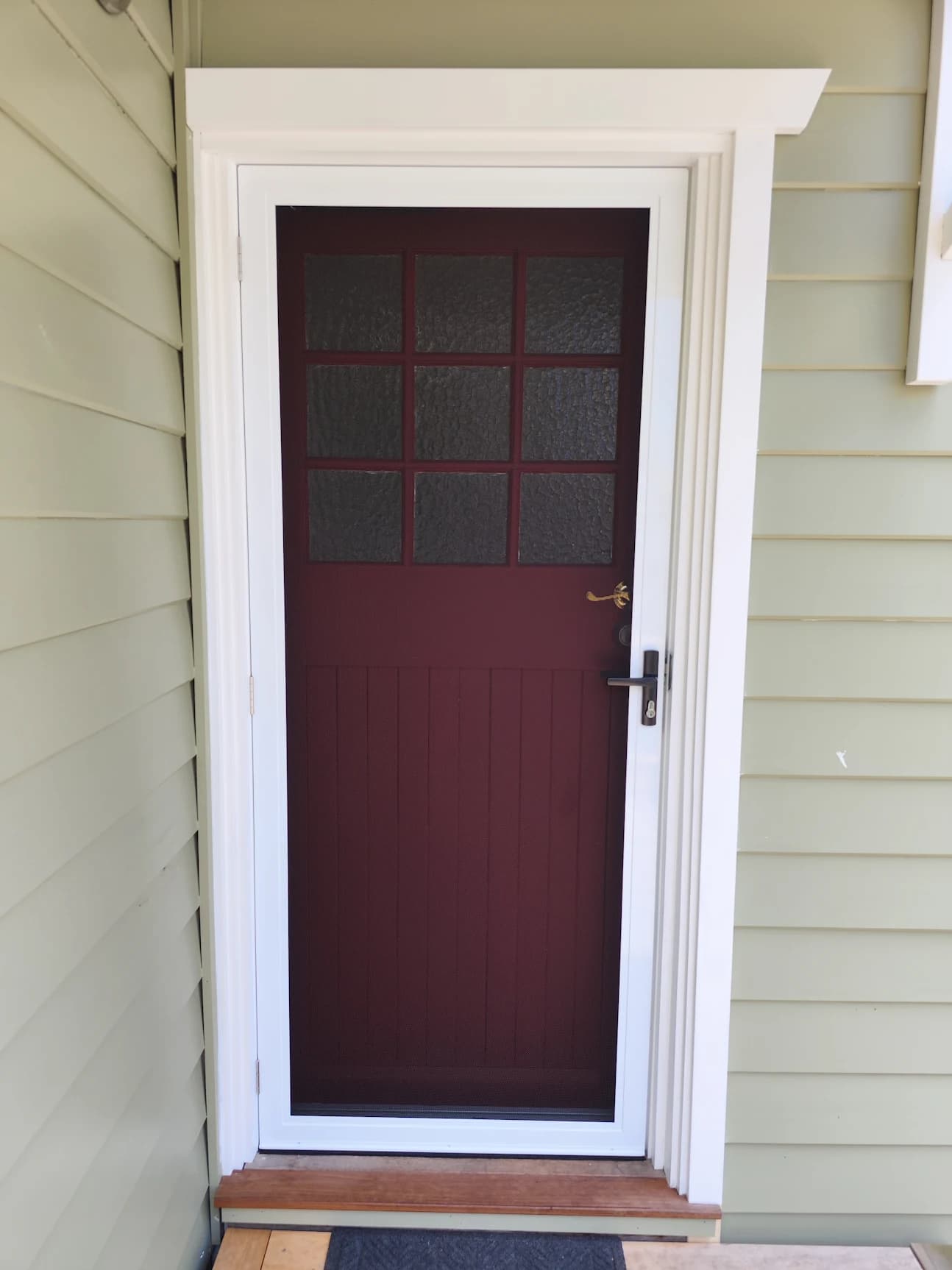 Installation photo from Michael Lee's review