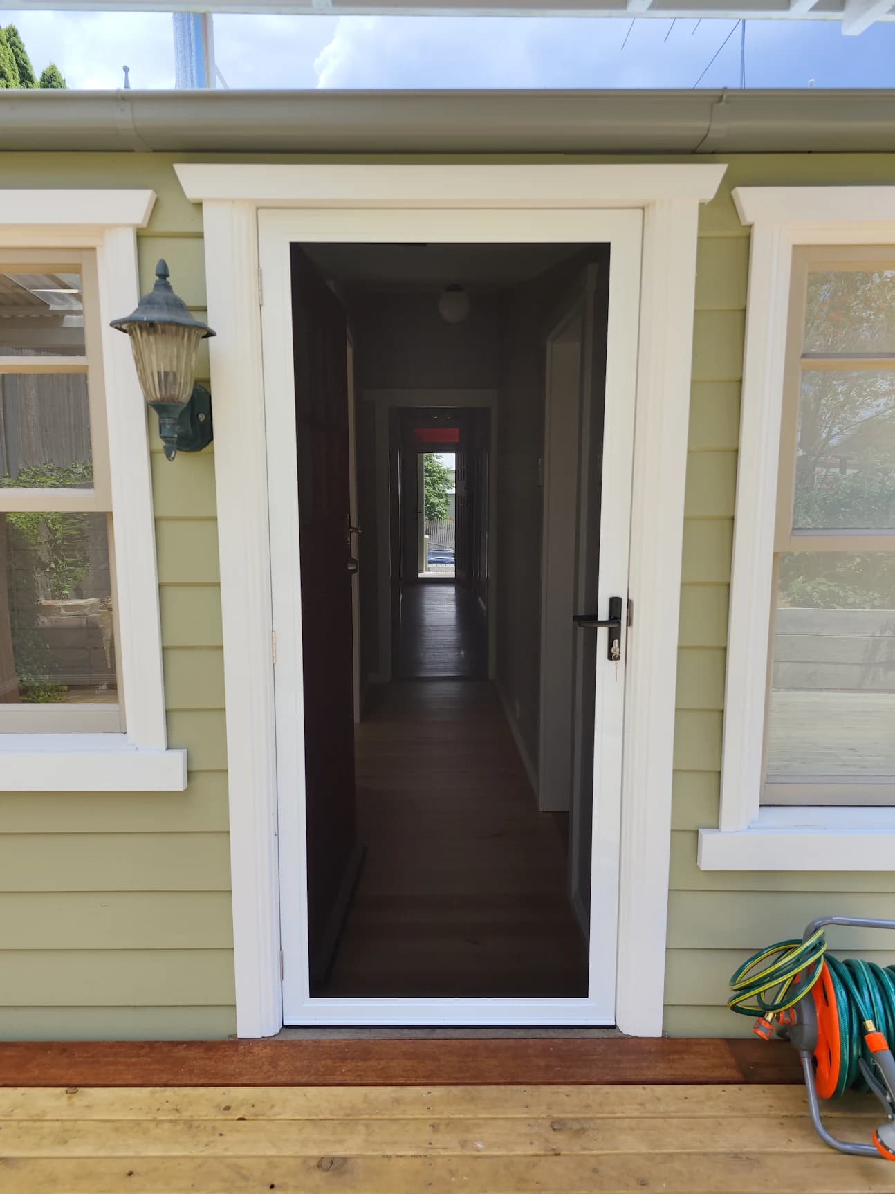 Installation photo from Michael Lee's review